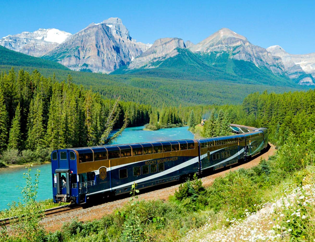 Rocky Mountaineer Grand Rail Circle in Canadian Rockies